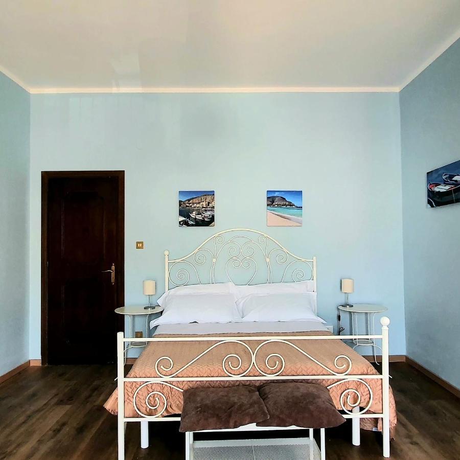 La Casa Di Andreina Hotel Mondello Exterior foto