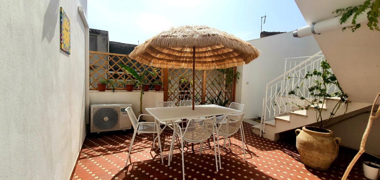 La Casa Di Andreina Hotel Mondello Exterior foto